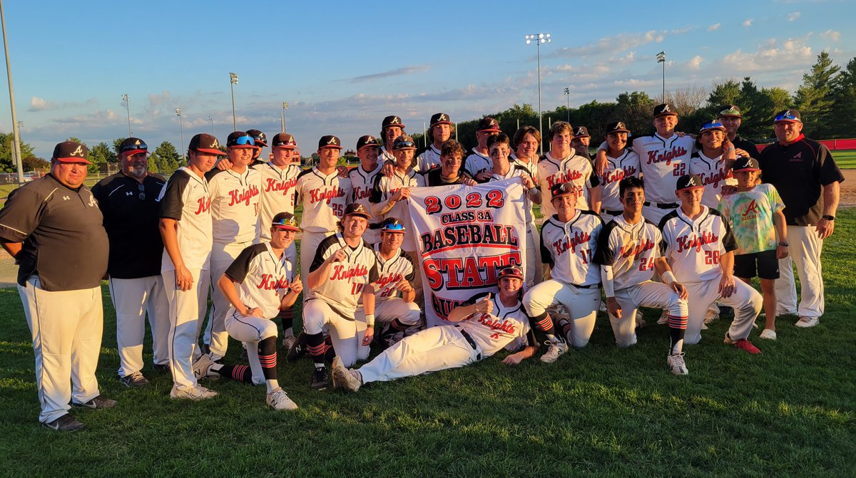 PREP BASEBALL: 

"We’ll talk about that catch for the next 30 years."

Assumption makes two key defensive plays, including Noah Mack robbing a three-run HR, as the Knights oust the defending champs Marion in a Class 3A substate final.

qctimes.com/sports/high-sc…

#iahsbb