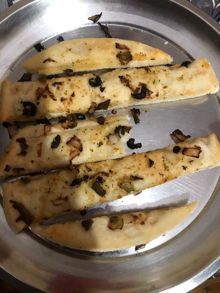 VikasChandra's tweet photo. @PizzaHutIN may I know please which one is the original Mexican Garlic Breadstix. An tasteless experience at PizzaHut Shop No KM 003, Ground Floor
Sector 104
Noida - 201304 https://t.co/2a4mEhvUVV