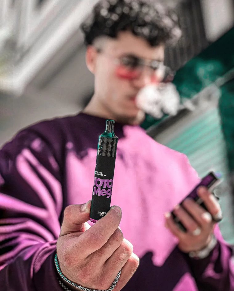 wotofoofficial's tweet photo. Enjoying the new #wotofomega Disposable vape pen 🔥 
the grape ice flavor is amazing🍇😍

Battery Capacity: 980 mAh
E-Liquid Capacity: 5.0 ml
Puff Count: Up to 1500

https://t.co/Z7aVF7vba1

#wotofo #disposablevape #mega1500 #1500puffs #vaping #vapeusa #usa #vaperussia #vapor https://t.co/SLt9SCLuzf