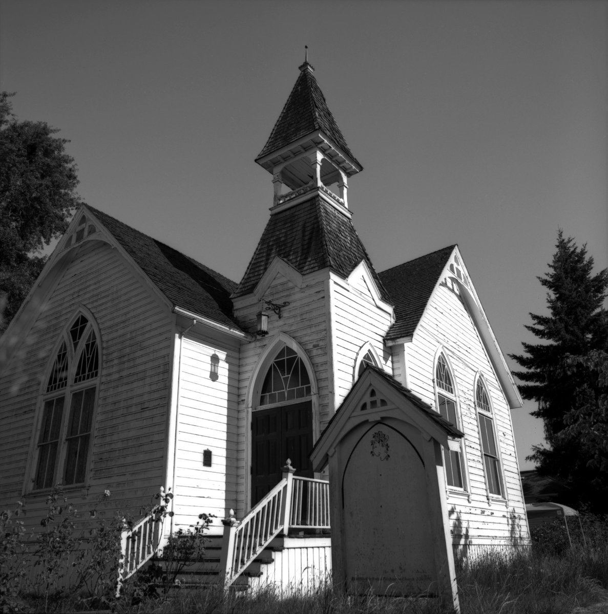 quaygang's tweet photo. “#Church in Shedd, #Oregon”
.
©2013 #GaryQuay

This is from a photo trip with with in 2013. We traveled between Albany, Tangent, #Shedd, and Junction City

Camera: #Hasselblad 500CM
Lens: 50mm Carl Zeiss.
#Film: #Rollei Ort 25

#pacificnorthwest #filmphotography #mediumformat https://t.co/bjmdSGb8sy