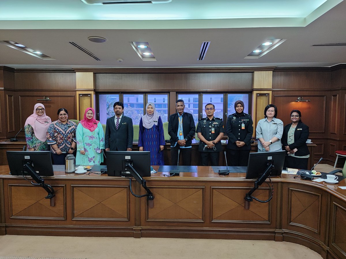 Perbincangan Kerjasama Perlaksanaan KSTPP bersama INTAN Bukit Kiara.
<a href="/INTANBukitKiara/">INTAN Bukit Kiara</a> 
<a href="/penjaramalaysia/">Penjara Malaysia</a>