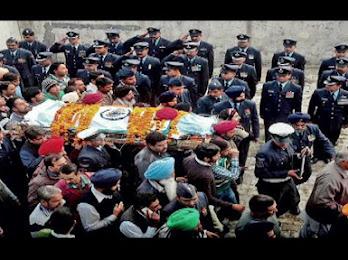 MamatajAli's tweet photo. #KashmirMartyrsDay #MartyrsOfKashmir
#MartyrsOfNation https://t.co/6Vx0xKBYW4