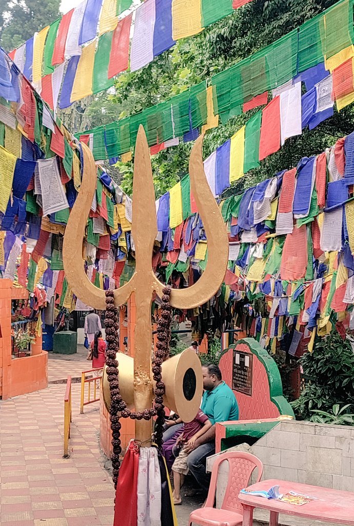 gaurav5pandey's tweet photo. बाबा और सावन...
दोनों के बिना जीवन अधूरा है..🚩

जय शिव शंभू..🙏
 
भोलेनाथ..इस सावन हम सभी की मनोकामनाओं को पूरा करें। 💐

सावन की सभी को शुभकामनाएं 💐
#sawan #Sawan2022 #sikkim #mahakal https://t.co/m19WMxGGKS