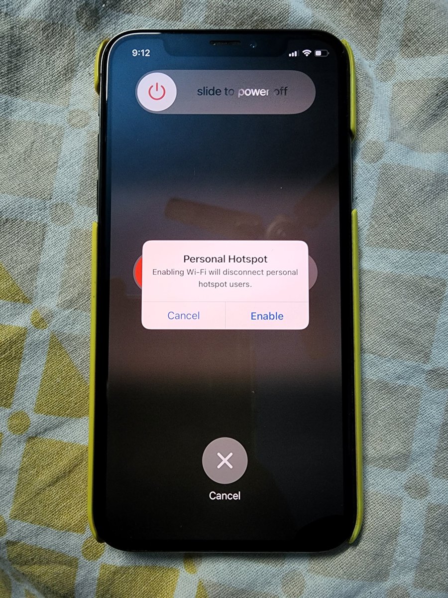 BEINGRAJESH01's tweet photo. #iPhone కింద పడి డిస్ప్లే దొబ్బింది
టచ్ పనిచేయట్లేదు ....
#Aptronics వాడికి కాల్ చేస్తే డిస్ప్లే 26 వేలు అవుతుంది అన్నాడు 🙏
దినెమ్మ ఆ డిస్ప్లే కి పెట్టే 26 వేలతో ఒక మిడ్ రేంజ్ ఫోన్ లేదా ఫ్లాగ్షిప్ కిల్లర్స్ ను తీసుకోవచ్చు
ఇలా జనాలను దోచుకోవడం నీకు భావ్యమేనా @Apple Mowaaa Bro https://t.co/Z0uEcadNi6