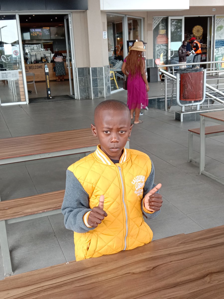 GivenMasuku6's tweet photo. Pls family help me to send birthday wishes to  my son, Knowledge Musona Masuku 🎊🎊🎉🎉🎂🎂🎂 https://t.co/o1L8AnxwdA