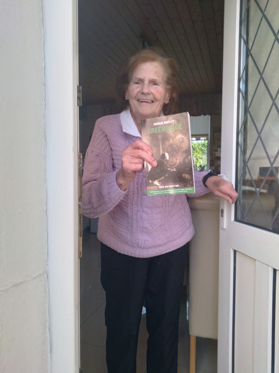 innerglory's tweet image. To the people who support and feed me with positively and best wishes with my journey as a writer i will be forever thankful.