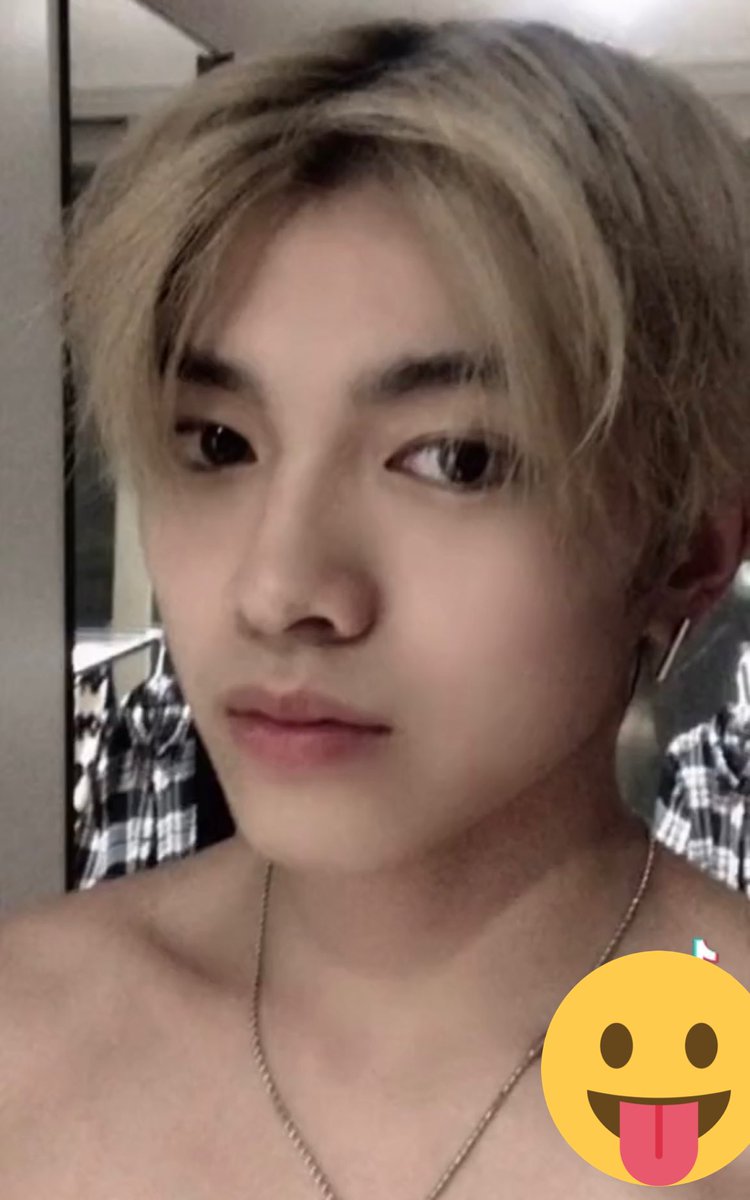 xsmurfka's tweet photo. WHAT ABOUT PREDEBUT BLONDE HAYATE? UM https://t.co/Iqo4D4GTxm