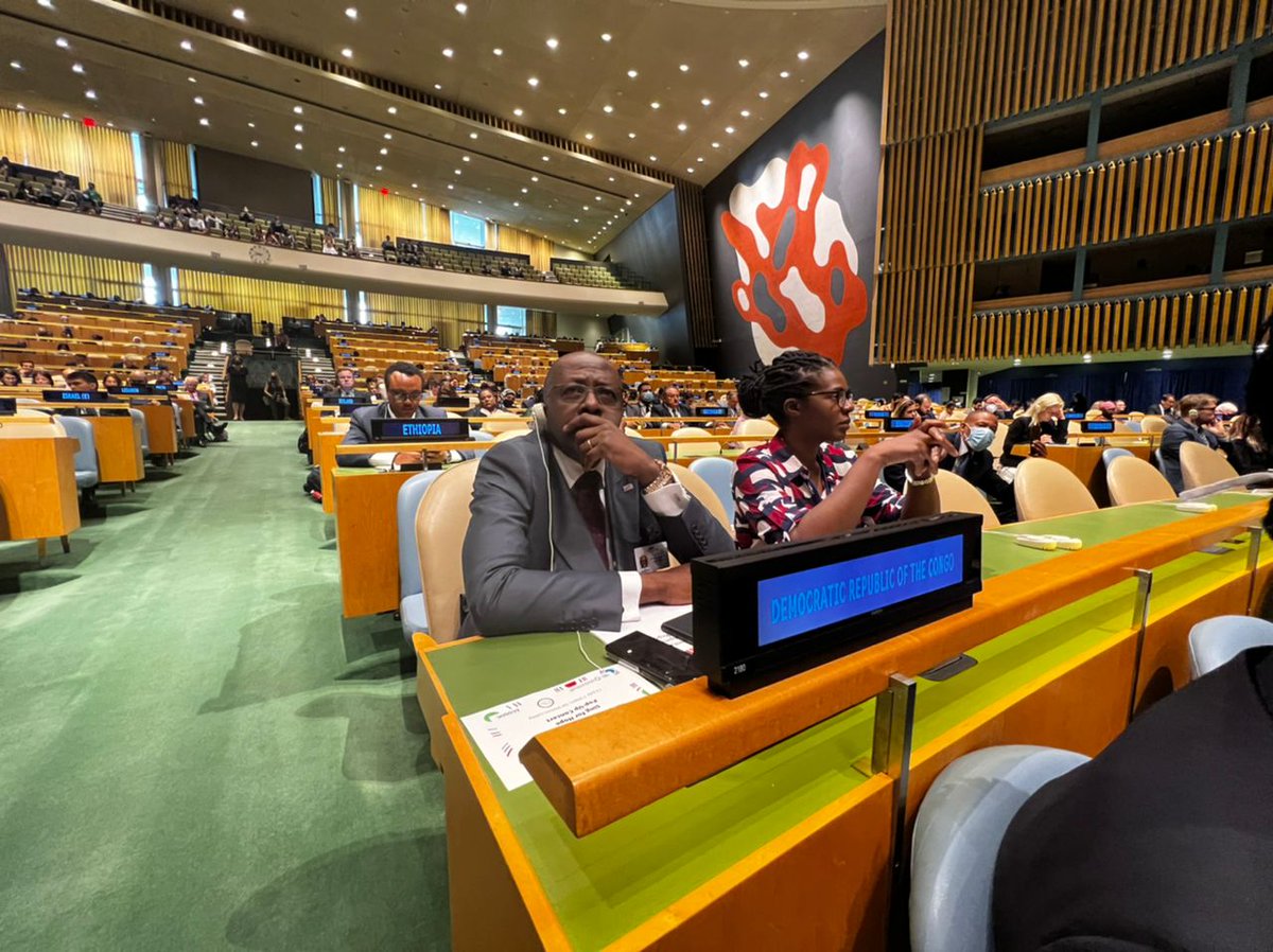 PlanRdc's tweet photo. Il se tient à New-York, au siège de l'ONU,un Forum politique de haut niveau sur le développement durable (FPHN). La RDC y est représentée par @mwandochris, Ministre d'État et Ministre du Plan.
#HLPF2022
@Presidence_RDC @LukondeSama @CrispinMbadu @CelestinMuganza
@Ensemble_MK https://t.co/tCmd8mHo6w