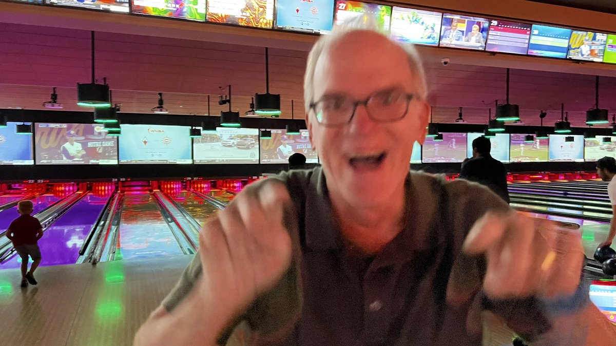 rwang0's tweet photo. MyPOV: what if feels like to strike! @DHenschen #crs22 https://t.co/9Nmdj5OZ6E