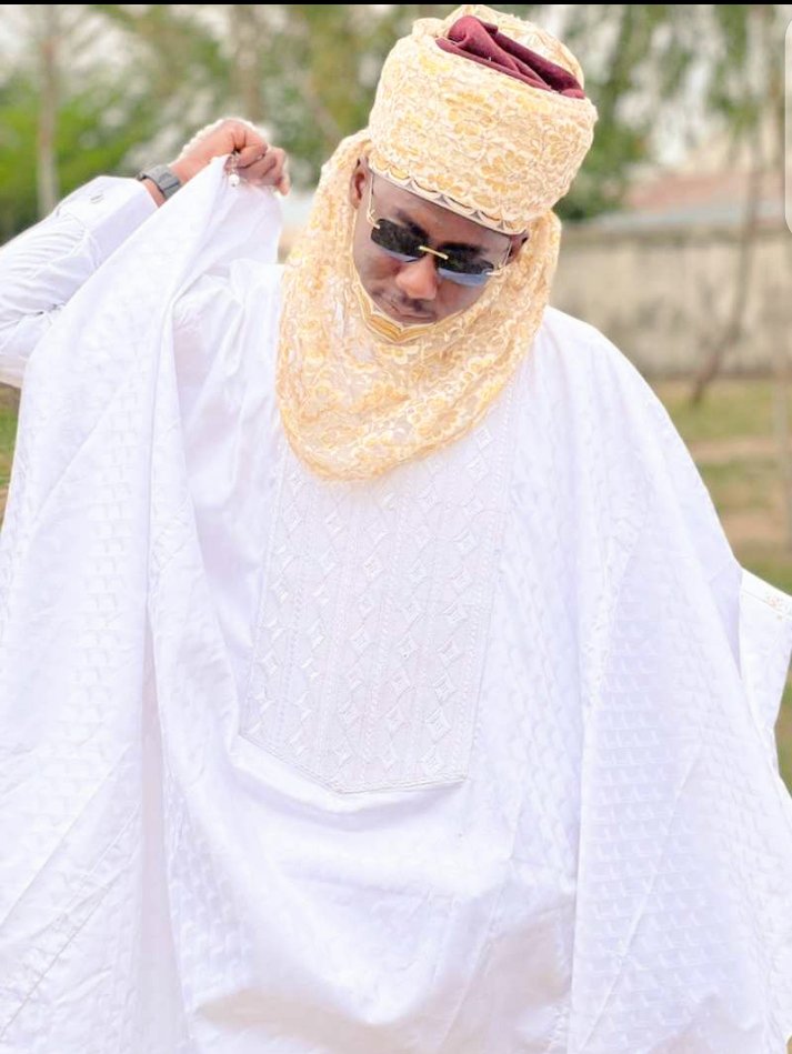 Abdool_Sambo's tweet photo. Barka da Sallah from Yariman Gadabiyu ๐ฟ๐ณ๐พ
Allah Ubangiji Ya maimaita muna da Alheri ๐คฒ๐ผ
#LateEidPost https://t.co/mEw8EZpQb7
