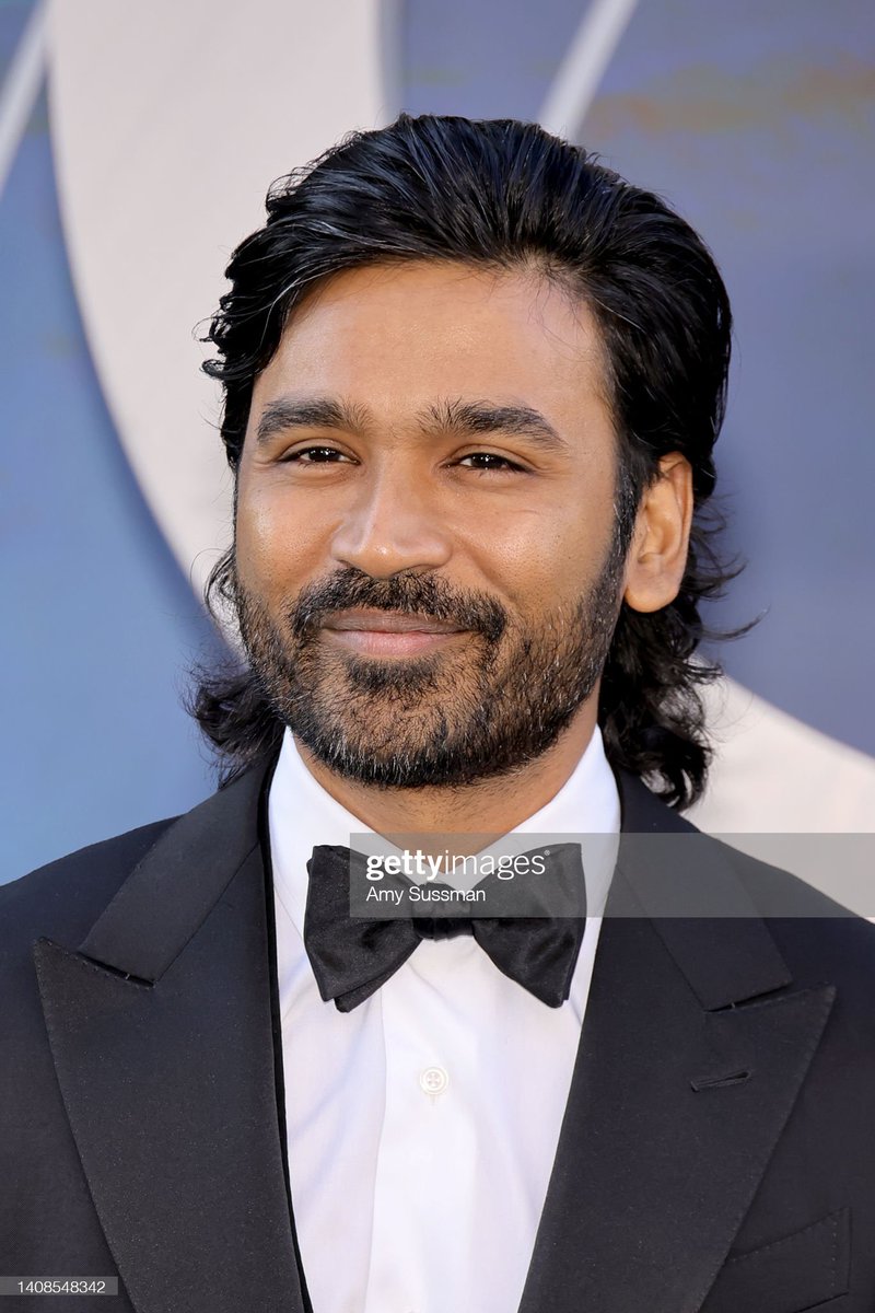 DhanushAppuVm's tweet photo. HD pic 📸📸📸

Stylish KING @dhanushkraja 👑❤️

GLOBAL AVATAR OF DHANUSH

#Vaathi #TheGrayMan @theSreyas https://t.co/r0pUkFhwij