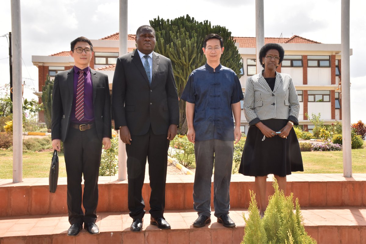 UPDFspokespersn's tweet photo. Uganda Continues To Maintain Bilateral Relationships With China https://t.co/MCjS5b6P1l https://t.co/HjNSx4x5kc