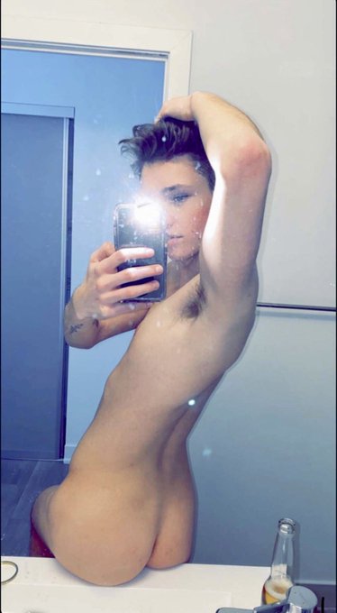 thank u for 94,OOO followers❤️ https://t.co/1ylihX32XN