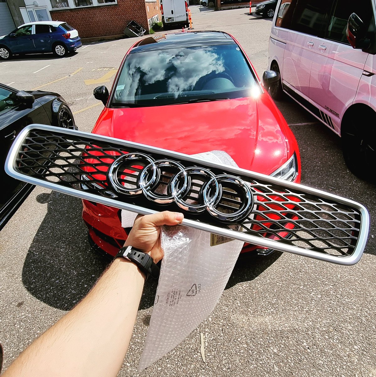 Brand new original Audi RS4 B5 grill. 
#audirs4 #rs4 #rs4b5 #rs4avant