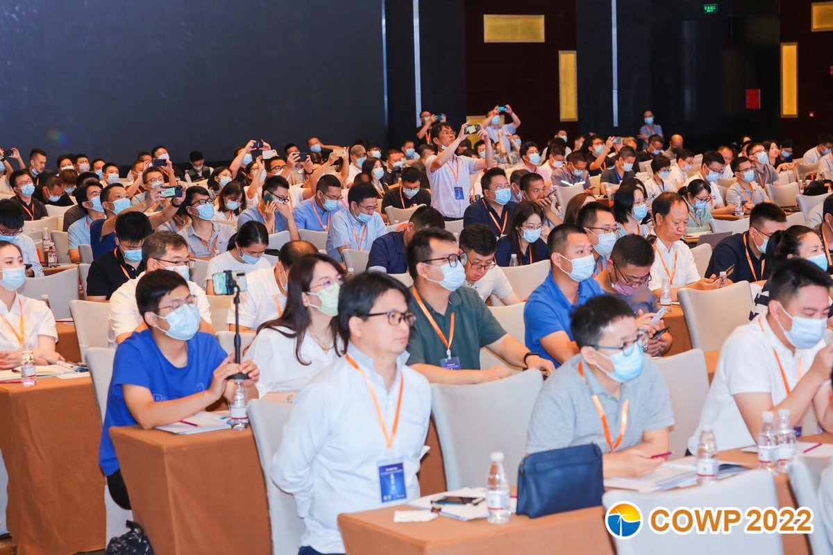 Addressing the China Offshore Wind Power Conference in Guangzhou. Great to meet with representatives from Dutch companies, contributing to the rise in Sino-Dutch partnerships in the offshore wind sector in South China <a href="/NLinChina/">Embassy of the Netherlands in Beijing</a> <a href="/HollandWindHome/">HHWE</a> @Huisman_Jobs  <a href="/TrelleborgSeals/">Trelleborg Seals</a>