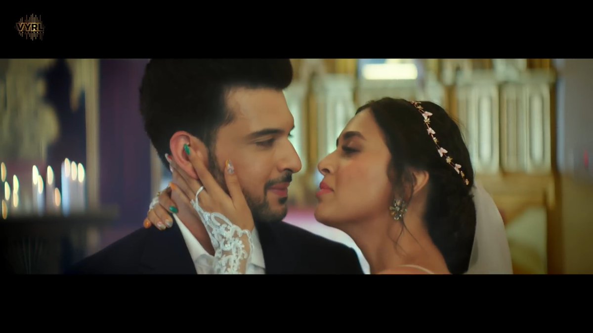 itsmesnehal_28's tweet photo. You may now kiss the bride ....

#Tejran #BaarishAayiHai 
BAARISH AAYI HAI OUT https://t.co/AVg3egiTB2