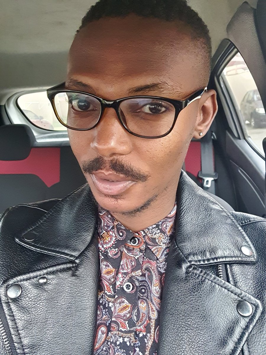 thabo_dube_'s tweet photo. Happy happiest blessed birthday to me, God I am so thankful and grateful for another year added to my life of living on earth. Truly grateful 🎂 🥳 🎉 🎈 🎁 🎊 🛐❤️💐👏🏻 https://t.co/slqBDcbnMO
