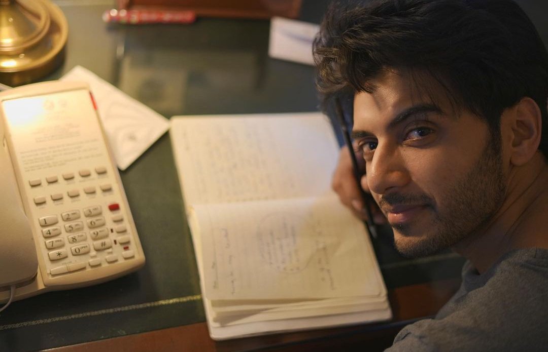 Khanbaba_vikram's tweet photo. Ur eye's speaks a lot to me #vikramsinghchauhan  
I loveeee youuu 
The eye killer 😍 stop being so cute vikks @vikram_the_Leo https://t.co/1OoFAr8IHJ
