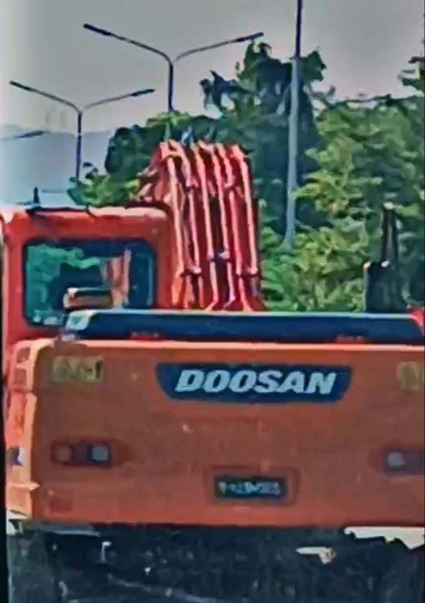 real_seonghwa's tweet photo. Instead of woosan i saw doosan😭 https://t.co/qbWFJyy5Gz