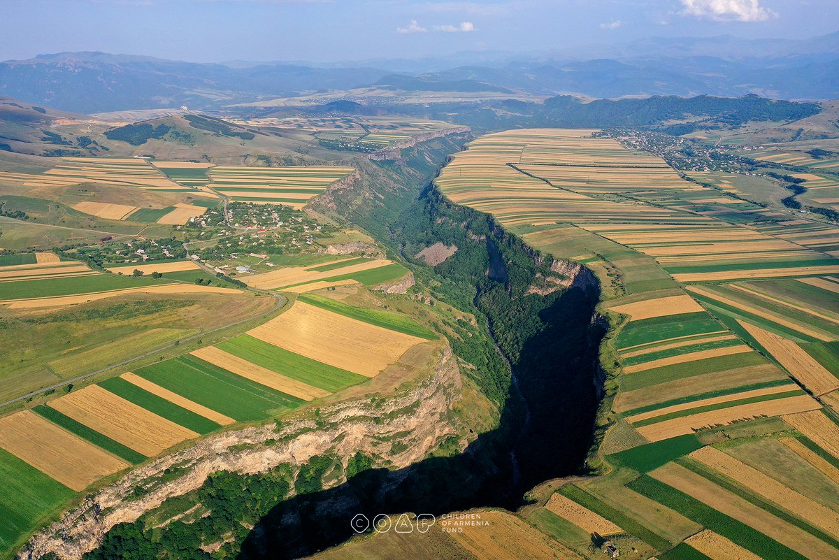 coafkids's tweet photo. Head to #Armenia's #DebedCanyon🌳, &amp; you'll fall in love w/ places never seen before. The dense forests covering the canyon slopes hide some of the finest examples of the country's cultural &amp; religious heritage, including @unesco World Heritage sites.

Find more on @godebedcanyon https://t.co/KtvJkD0urR