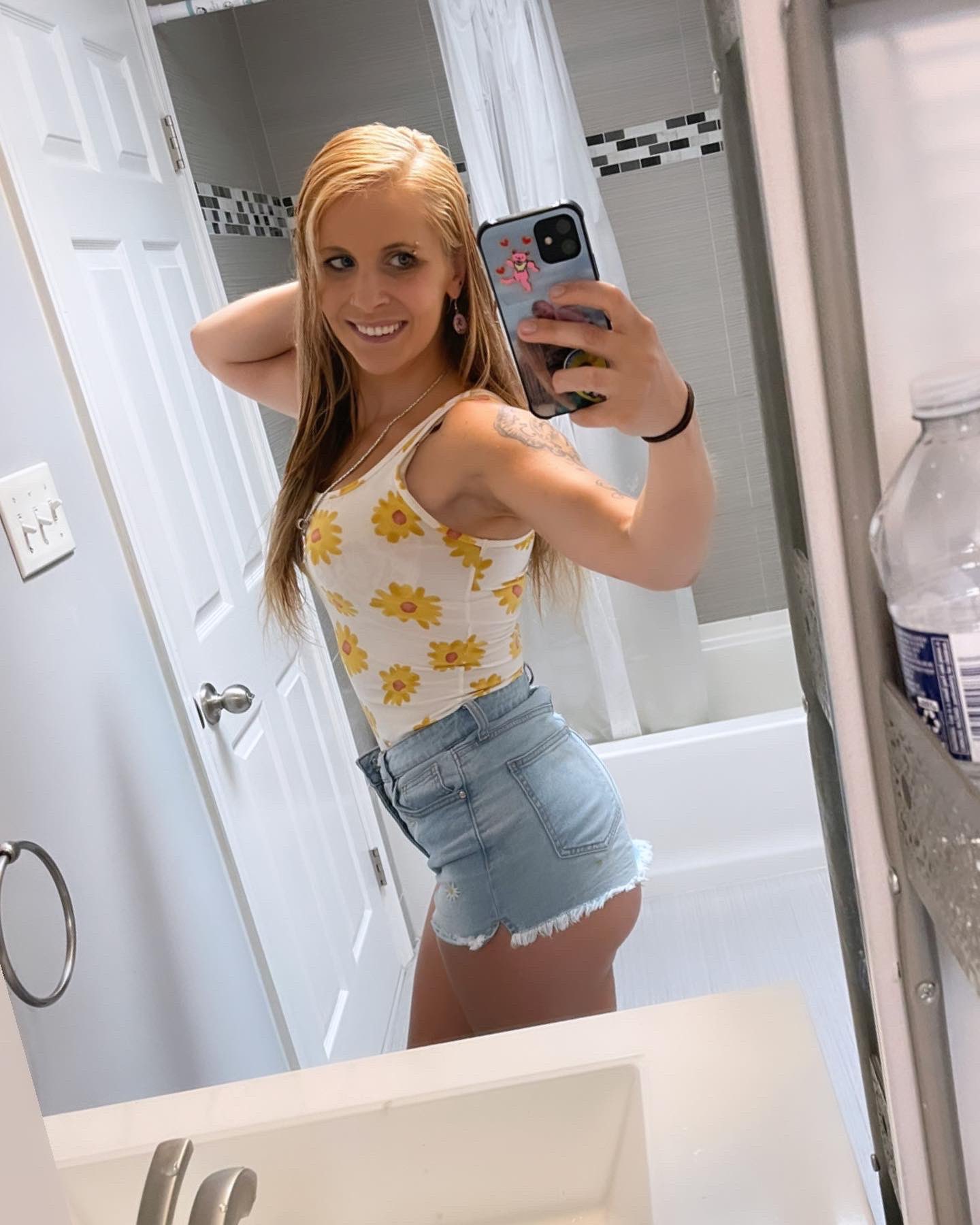 Chrissy (@Chrissyxchi) Takes X By Storm - eeexw8h