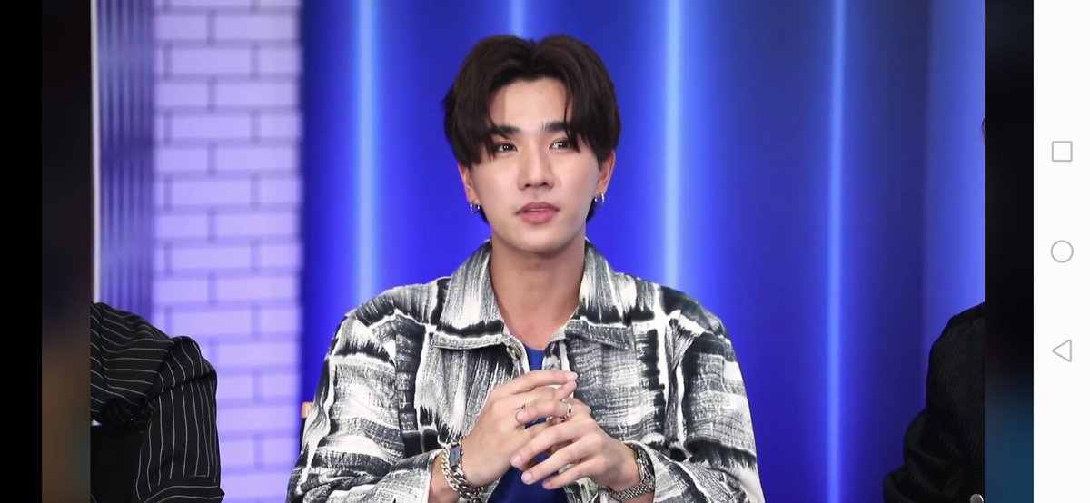 BicepsniPerth's tweet photo. So handsome in every angle🥺🖤 #GalaxyA53xKristPerth #GalaxyA53สั่นสู้live #KDPPE #PerthTanapon https://t.co/6n1tdqDAim