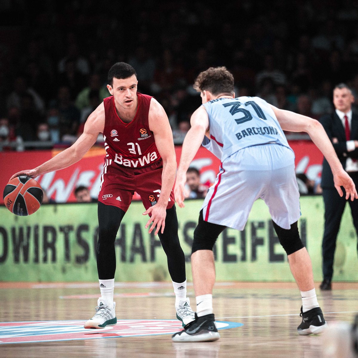 FCBBasketball's tweet photo. 🤯 𝗪𝗵𝗮𝘁 𝗮 𝘀𝘁𝗮𝗿𝘁 𝗶𝗻𝘁𝗼 𝘁𝗵𝗲 𝗻𝗲𝘄 𝘀𝗲𝗮𝘀𝗼𝗻...
#BAYFBB // 06.10.
#VIRBAY // 13.10.
#BAYBAR // 18.10.
#BAYAXM // 20.10.
#CZVBAY // 28.10. https://t.co/gF7Xxy8AMW