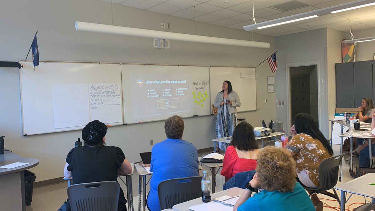 haileyhawk's tweet photo. @bewise80 talking vocab importance with SW Kansas educators… identifying our tier 2 words is step 1!  #ksdesummeracademies @KSDEtchrleaders https://t.co/nXxUZzW2Np