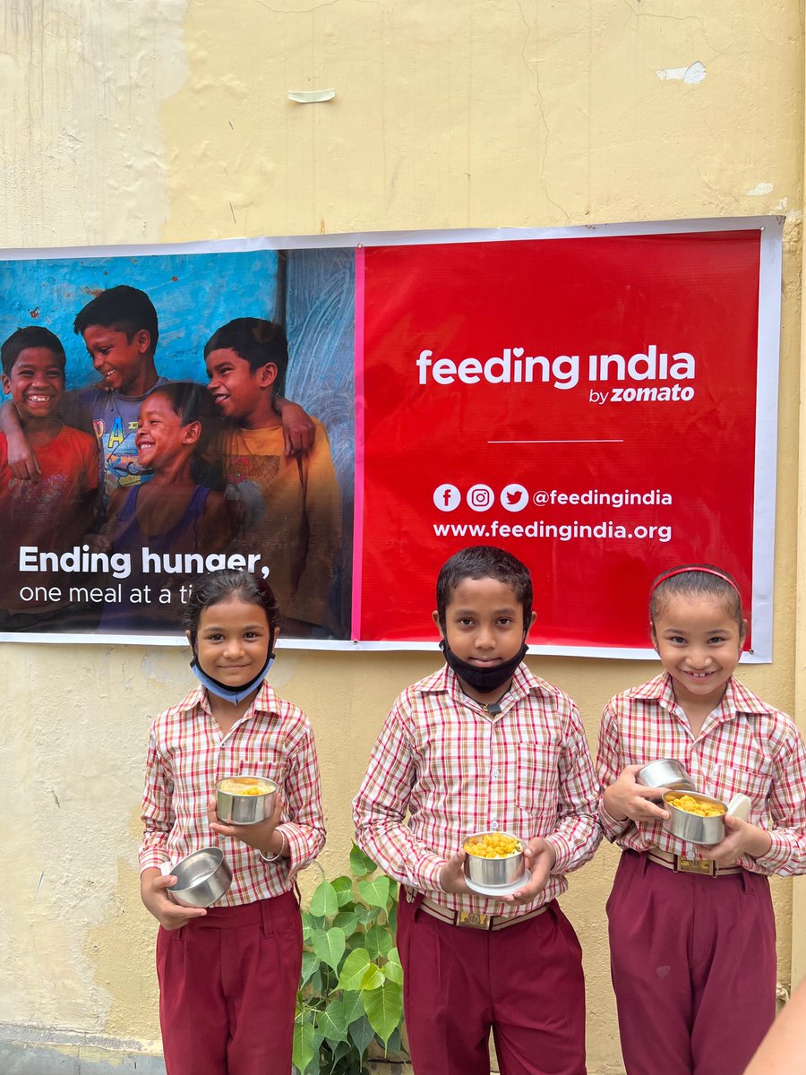 FeedingIndia's tweet photo. Zomato turned 14 & we celebrated with great enthusiasm & gratitude. #14andcounting
150+ Zomans came together to serve meals to over 5,000 kids in 10 locations across India.
Thank you to everyone who participated in the food donation drive & made it so special. ❤️ #FeedingIndia https://t.co/k19v4G2FGs