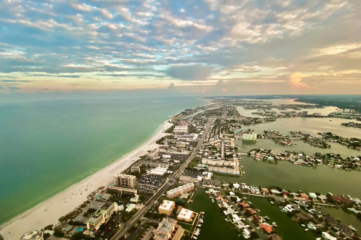.<a href="/WFLA/">WFLA NEWS</a>     It’s just a typical Florida Beach Day 🏖 #beach #Florida #stpete <a href="/StPeteBeachFL/">St. Pete Beach</a> #thursdayvibes