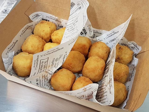 croquetas_ricas's tweet photo. ¿Cuántas #croquetas se comerá cada persona en verano en España? 👇
https://t.co/29v38fEnYB
#CroquetasRicas #ComerCroquetas #Croqueteros #BlogCroquetas https://t.co/wdLxjMJC74