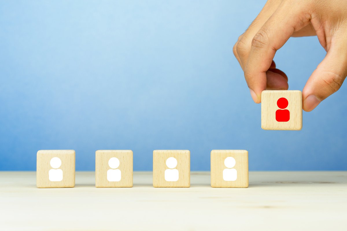 🎯En el artículo de esta semana te contamos todo lo que necesitas saber sobre el #Headhunting: qué es, cómo se trabaja, y cuánto cobran estos profesionales.

👉lnkd.in/e8wNw4XW