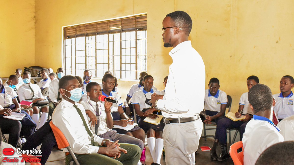 ReonRaeMusic's tweet photo. Always a pleasure adding something to the young generation. Induction of student leaders at @NaalyaSchools with the team @mycareeruganda 
#careerdevelopmentteam https://t.co/7UfngTdG0W