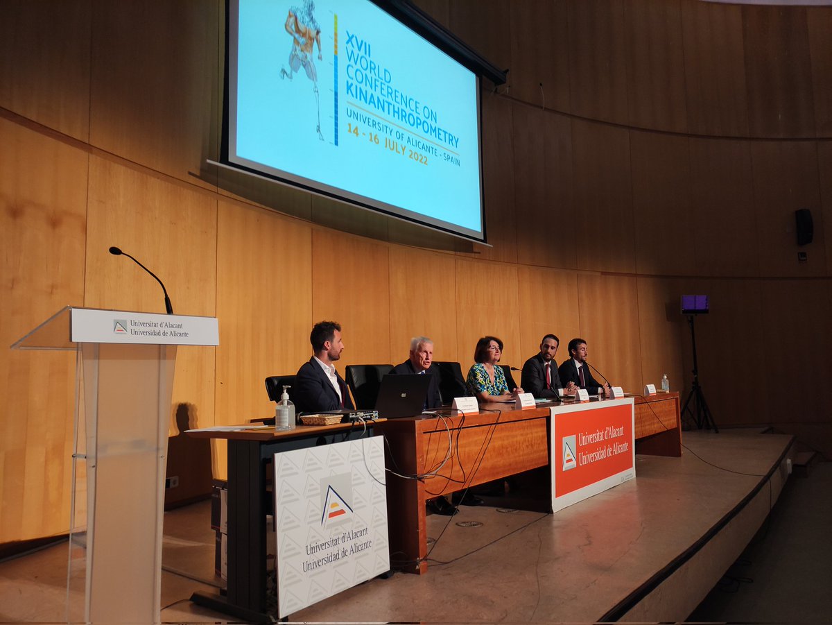 Michael Marfell-Jones, president of ISAK welcomes the attendees to the congress

Michael Marfell-Jones, presidente de ISAK da la bienvenida a los asistentes al congreso 

@isak_ua #ISAK