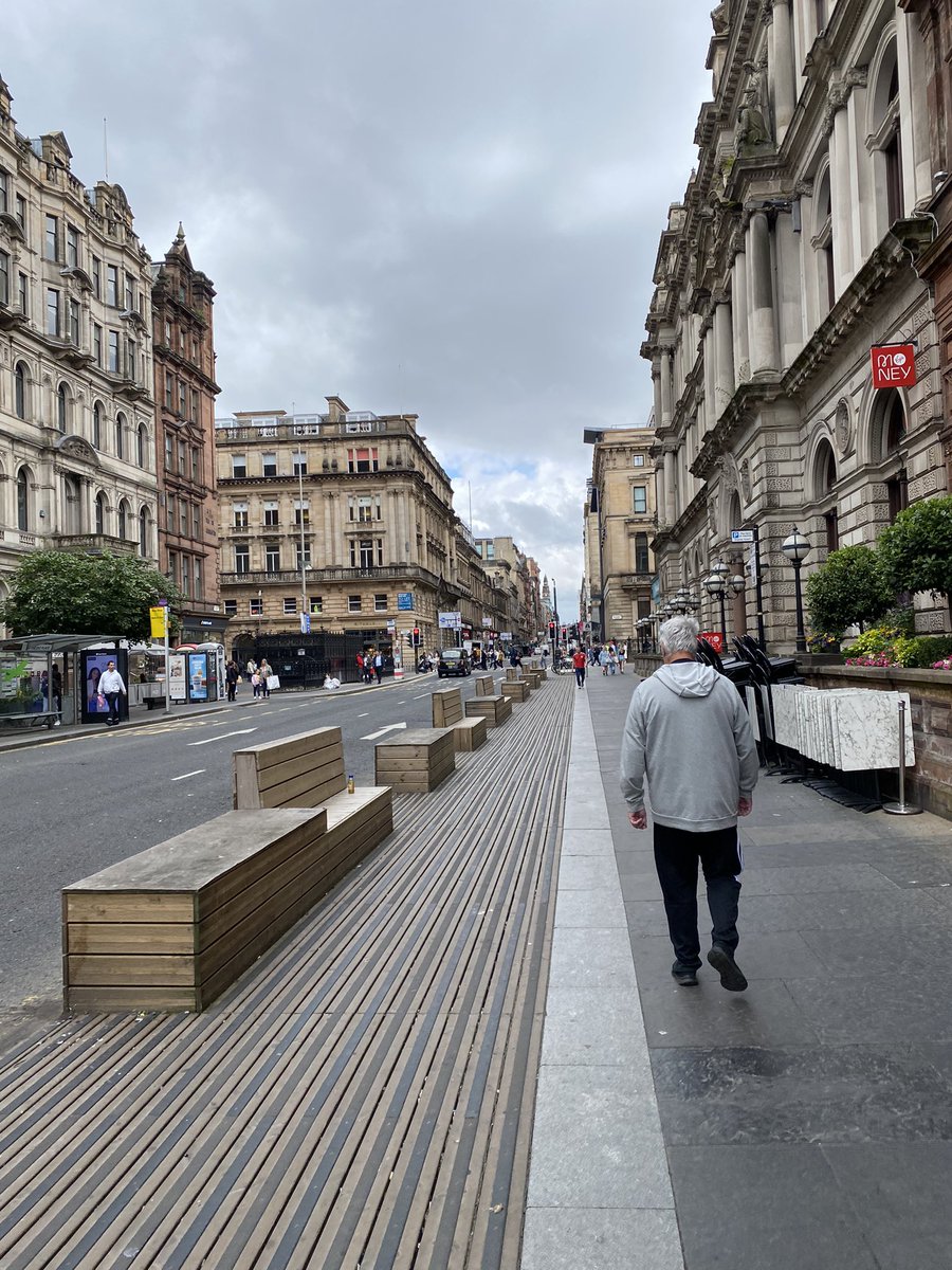 学会でグラスゴー
ただの街並みがもう素敵