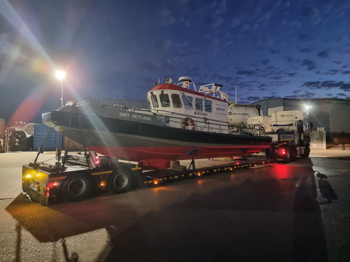 WillShipping's tweet photo. Last our transport division picked up this survey vessel from Pembroke and delivered it to Plymouth. Just one of the many out of gauge cargo our teams transport.
https://t.co/gZzdQ1t6uG
#lowloader #truck #logistics #transport #haulage #abnormalloads #outofgauge #yard https://t.co/KXEHJrz5KC