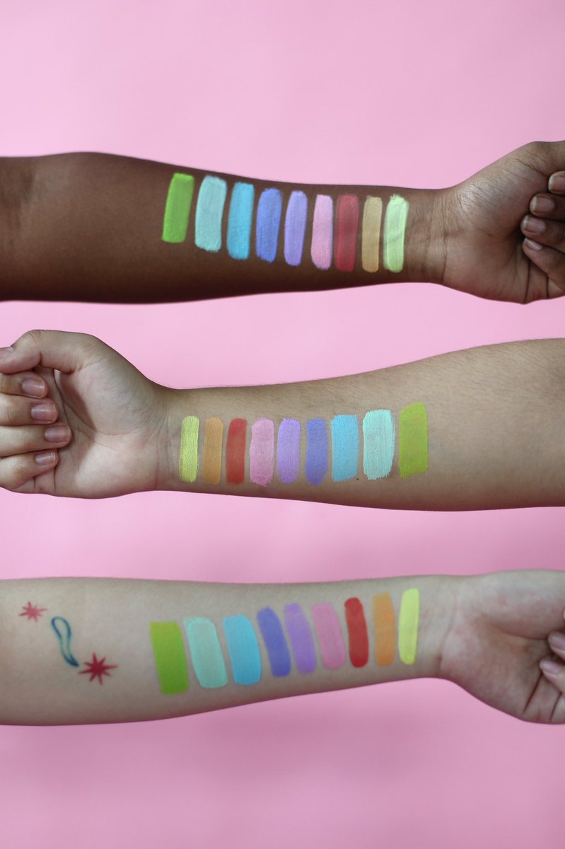 strangerousco's tweet image. Pretty on your hands for swatches, 
But even more gorgeous on your eyes! 

Share your creative eye looks with us, we’re dying to see them! 👽👀

#Strangerous #BeStrangeMakeArt