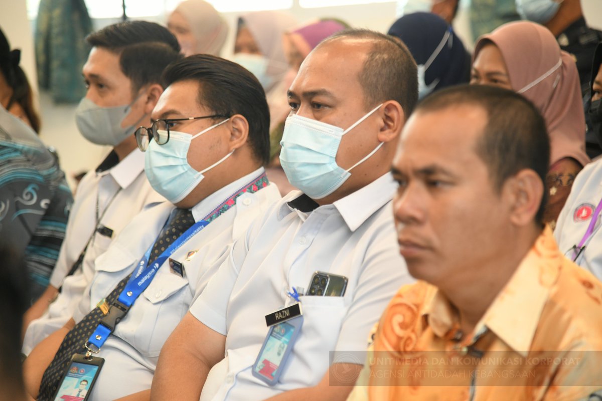 AADKMalaysia's tweet photo. LAWATAN KERJA KP AADK KE PUSPEN KUCHING

Ketua Pengarah Agensi Antidadah Kebangsaan (AADK), Tuan Sutekno Ahmad Belon mengadakan lawatan kerja ke Pusat Pemulihan Penagihan Narkotik (PUSPEN) Kuching, Sarawak pada Khamis. https://t.co/sy0G3XqgvG
