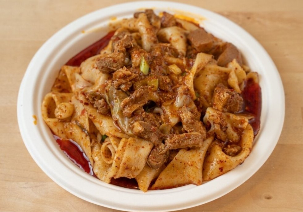 xianfoods's tweet photo. @FinallySock @domingue35 Spicy pork noodles? https://t.co/DZhBru3CRR