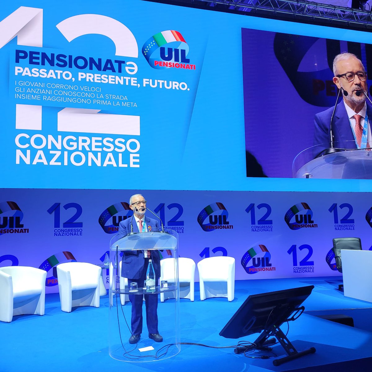 Uilpofficial's tweet photo. Il 12° Congresso ha rieletto all’unanimità Carmelo Barbagallo Segretario generale.
Riconfermate anche Segreteria e tesoreria nazionale composte da Pasquale Lucia, Livia Piersanti, Francesca Salvatore e Cecilia De Laurenzi (Tesoriera)
👉https://t.co/YvbGfBfbha https://t.co/iwSi1RFZiJ