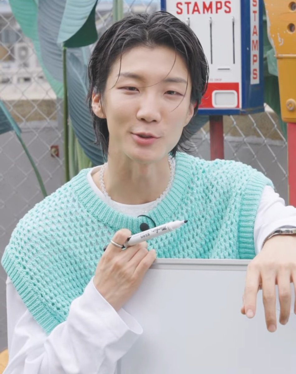 leeseunglove's tweet image. Man whoever style this hair thank you vm seunghoon looks gerogous!!!