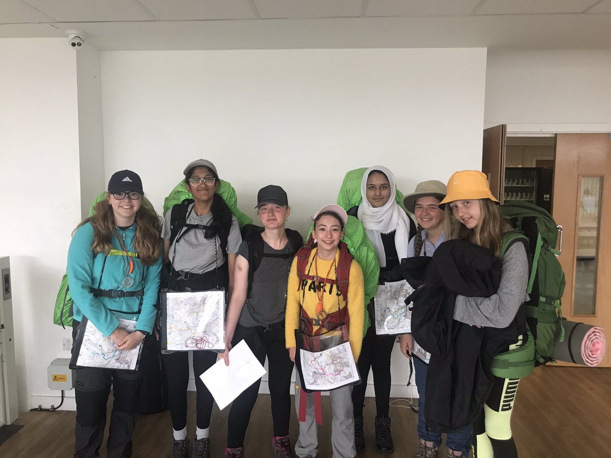 chs_bronz_dofe's tweet photo. All Groups are underway. Some have already made CP1! https://t.co/AHvb0rsMJt
