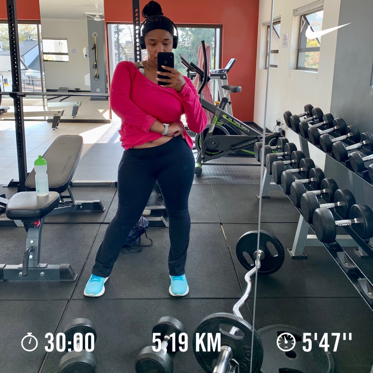 Almost there and restored my pace🔥
#FetchYourBody2022 
#LulubelFitness
#DiscoveryVitality 
#RunningWithTumiSole