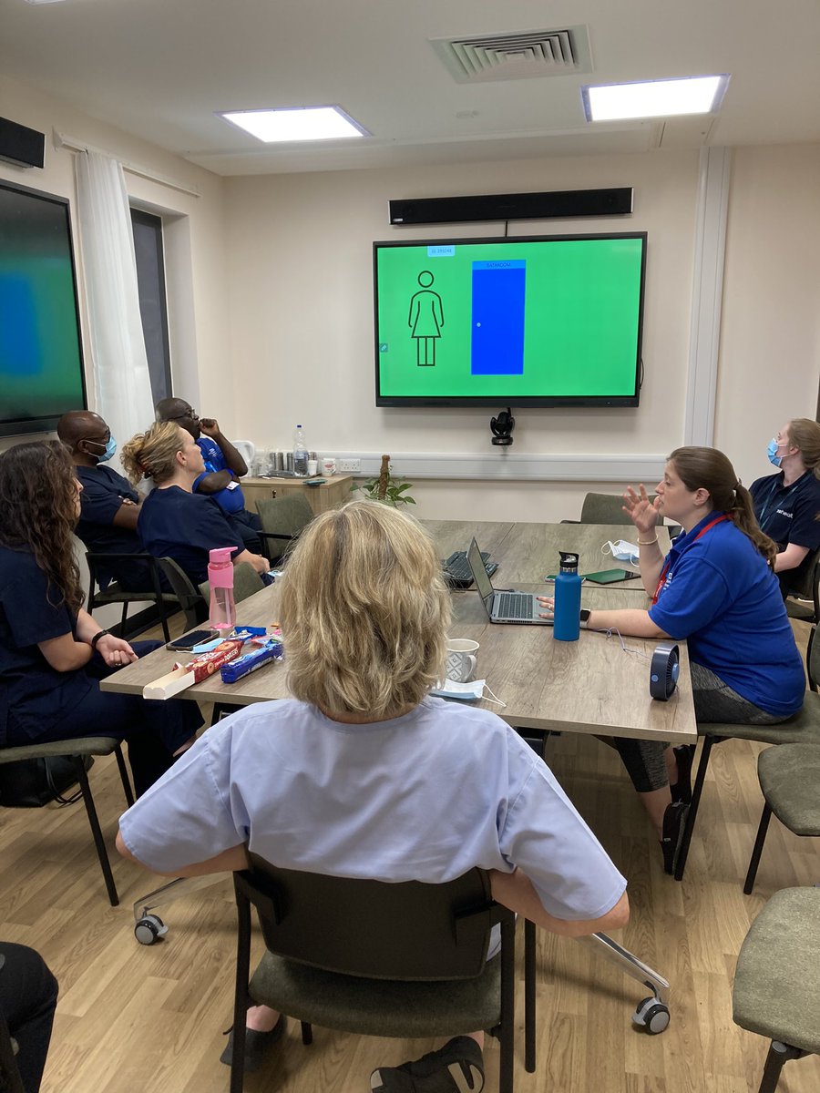 Shout out to our colleagues at the New Spenser Ward at St Peters hospital for suffering the heat to take part in Oxevision training yesterday, for those special few that slide makes perfect sense, honest 🧐
