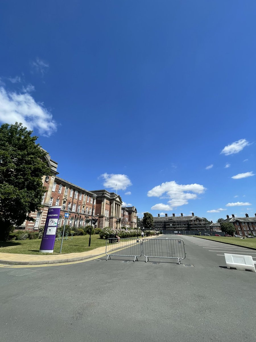 Kate Perry tweet media