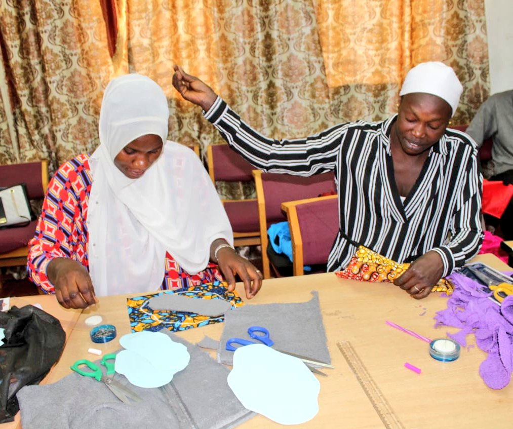 GirlsPrideGam's tweet photo. Training women &amp; girls how to make their own handmade eco-friendly &amp; reusable pads is one of the most sustainable ways to make pads accessible to them and end pad poverty. 
Project funded by @IDRC_CRDI &amp; implemented by @GranteIna @Compreh67954544
@MobseTheGambia 
#EndPadPoverty https://t.co/ThMPan3uBP