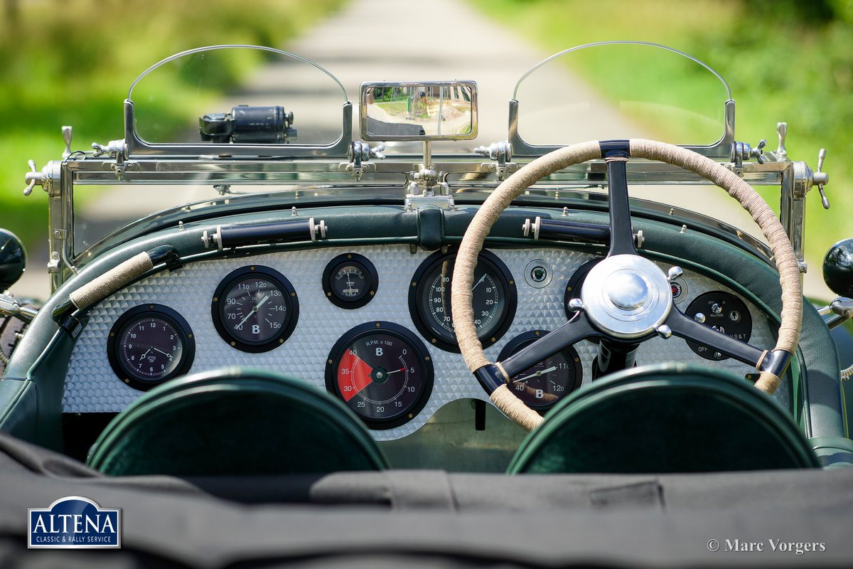 ClassicarGarage's tweet photo. King of the Road! Impressive 1947 Bentley Speed 8 Special in top condition for sale at Altena Classic Service: https://t.co/ZVaLrhjQCw
#Bentley #Speed8 #BentleySpecial #RacingGreen #VintageCars #ClassicCars #Oldtimer #ClassicarGarage #AltenaClassicService #MyClassyRide https://t.co/hr9WczYtIU