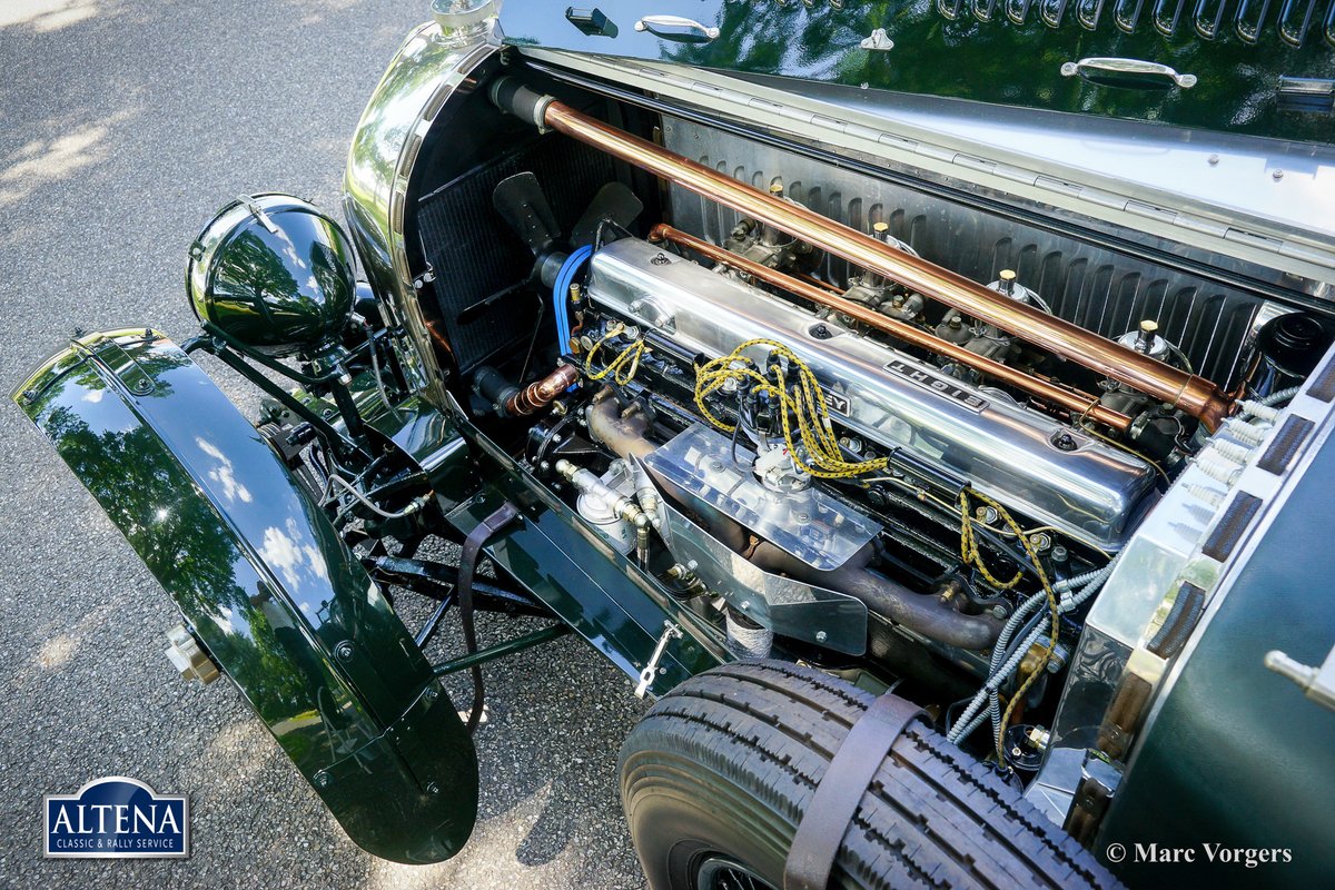 ClassicarGarage's tweet photo. King of the Road! Impressive 1947 Bentley Speed 8 Special in top condition for sale at Altena Classic Service: https://t.co/ZVaLrhjQCw
#Bentley #Speed8 #BentleySpecial #RacingGreen #VintageCars #ClassicCars #Oldtimer #ClassicarGarage #AltenaClassicService #MyClassyRide https://t.co/hr9WczYtIU