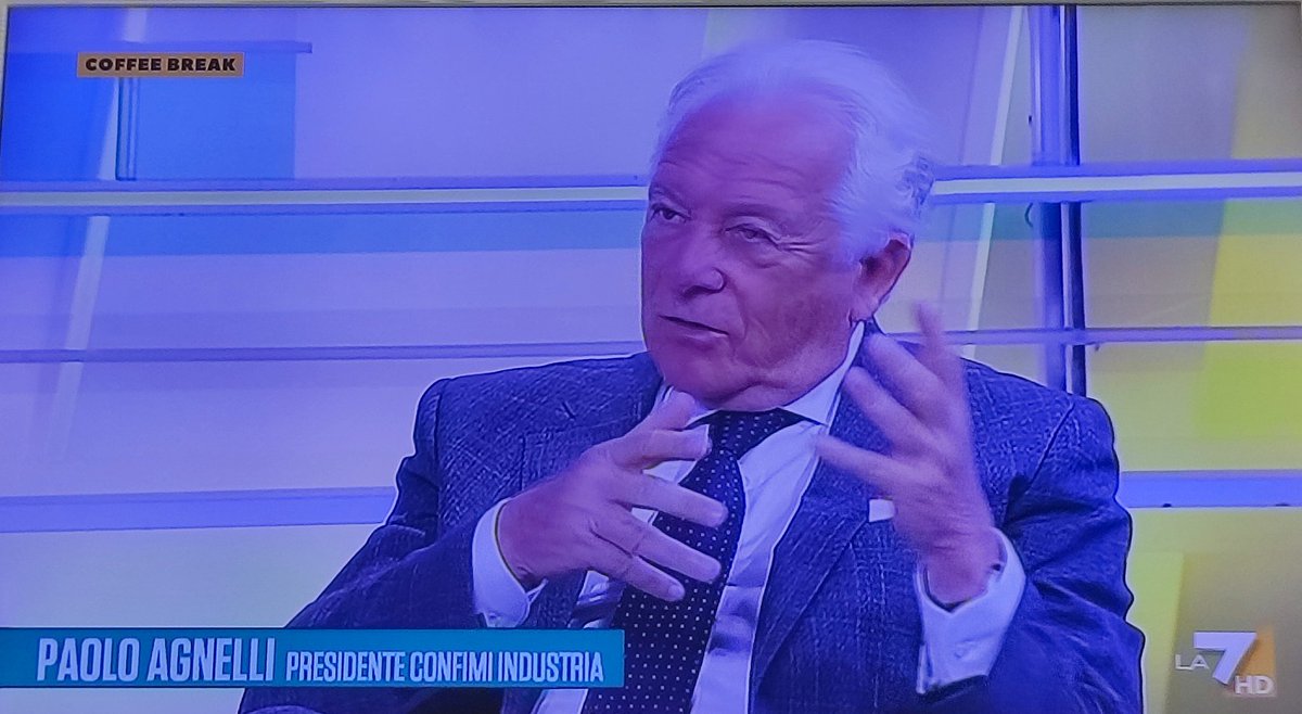 #salariominimo i contratti dell'industria sono superiori ai 9€/h indicati da Bruxelles. Ma vorrei ricordare che i contratti poveri non sono accordi pirata ma siglati dalle maggiori sigla sindacali. 
<a href="/agnelli_paolo/">Paolo Agnelli</a> a <a href="/CoffeeBreakLa7/">Coffee Break</a> con <a href="/amendolaenzo/">Enzo Amendola 🇮🇹🇪🇺</a>