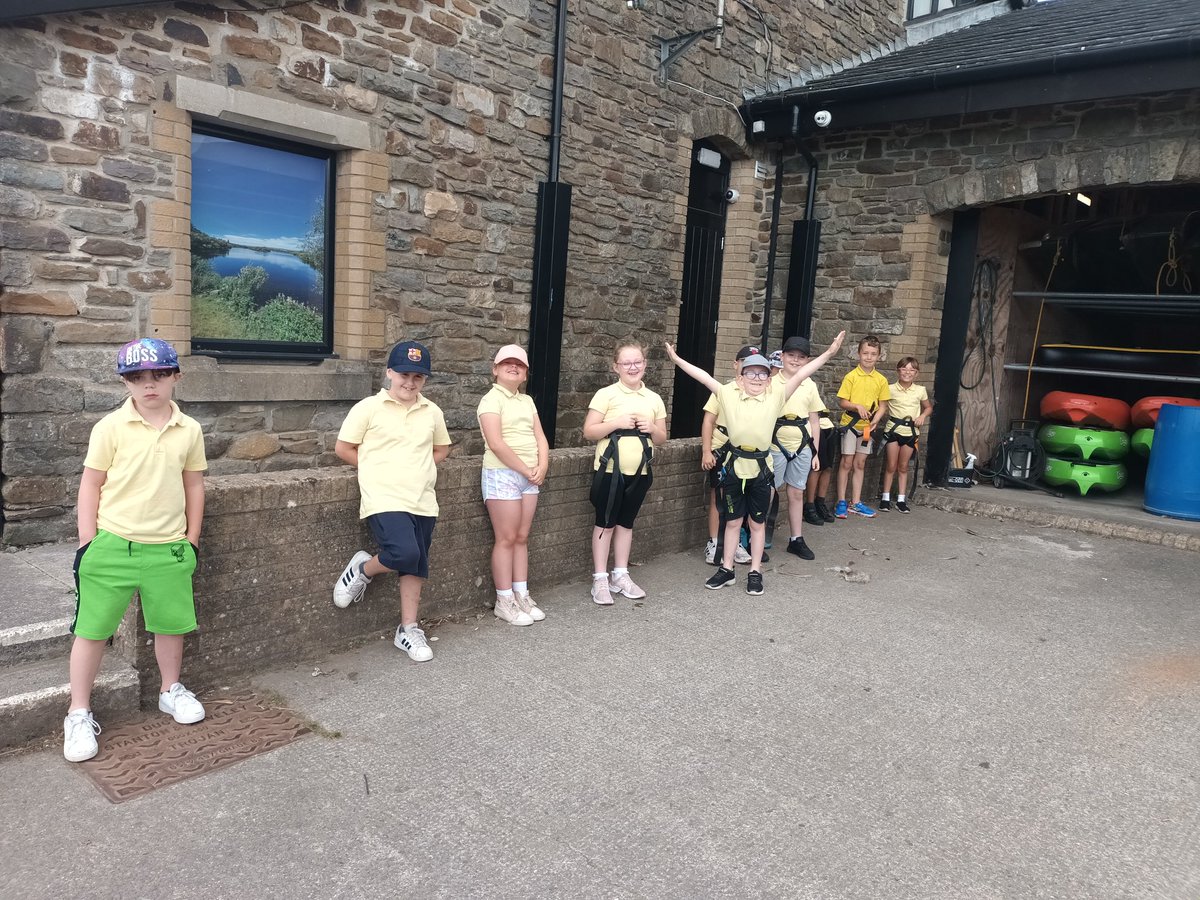 We are here and the first group is getting ready to rock climb 🧗‍♀️🧗‍♂️ @Parcbrynbach